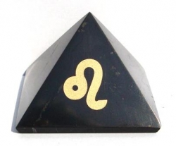 Šungitová pyramída so znamením Lev