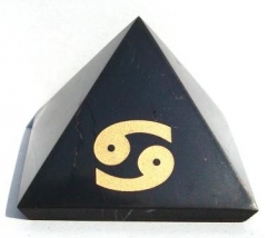 Šungitová pyramída so znamením Rak