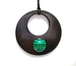 Shungit pendant wheel with malachite