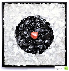Crystal picture with shungite