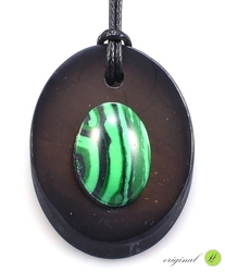 Shungit pendant with malachite oval