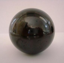 Shungit sphere polished 6 cm