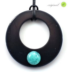 Shungit pendant wheel with amazonite